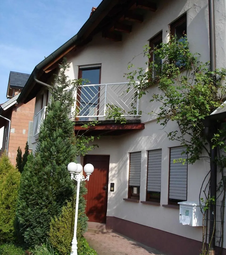 Ferienwohnung Rehgarten Momlingen Apartamento